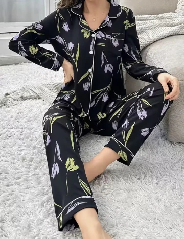 Pijama SHEIN, floral