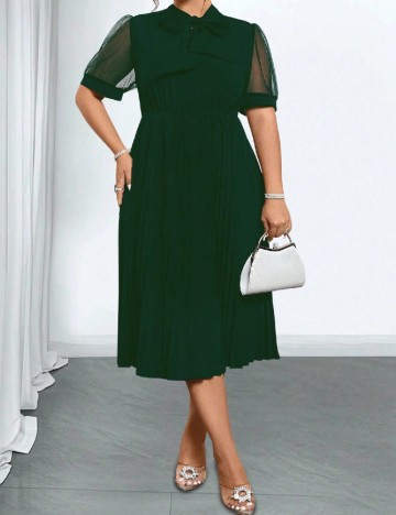 
						Rochie medie SHEIN CURVE, verde