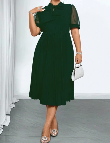 Rochie medie SHEIN CURVE, verde