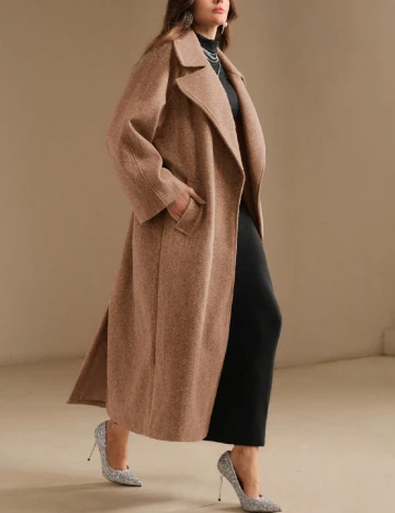 Palton Anewsta, maro