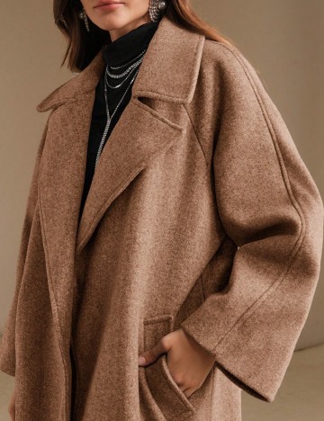 Palton Anewsta, maro