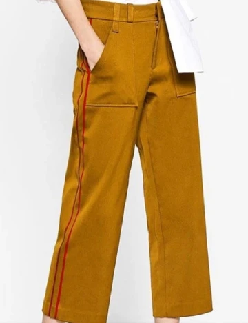 Pantaloni trei sferturi Zara, mustar