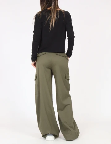 Pantaloni Bershka, verde