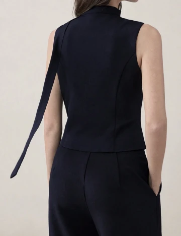 Vesta SHEIN, bleumarin inchis