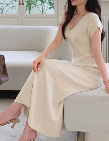 Rochie medie Dazy, crem