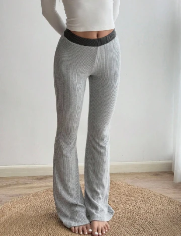 Pantaloni SHEIN, gri