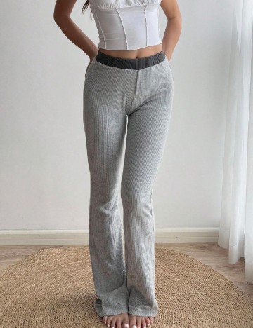 Pantaloni SHEIN, gri