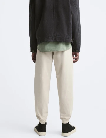 Pantaloni Zara, crem