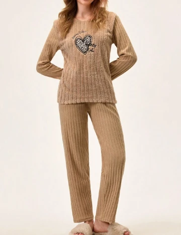 Pijama SHEIN, maro deschis