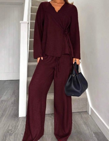 
						Compleu SHEIN CURVE, visiniu