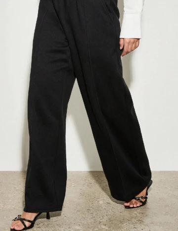 Pantaloni AiiRZ, negru