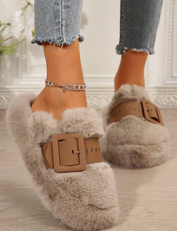 
						Papuci de Casa SHEIN, maro deschis