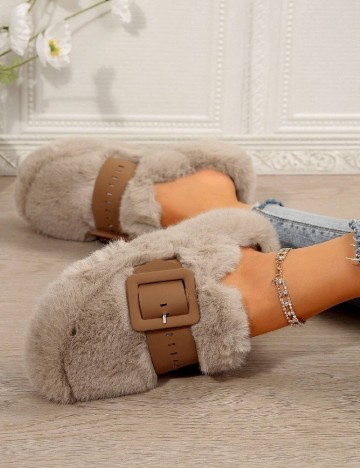 Papuci de Casa SHEIN, maro deschis