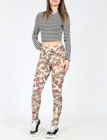 
						Colanti Pull&Bear, floral