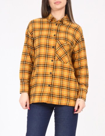 
						Camasa Bershka, galben