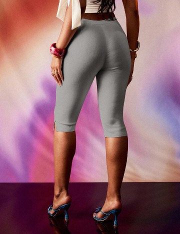 Pantaloni trei sferturi Missguided, gri