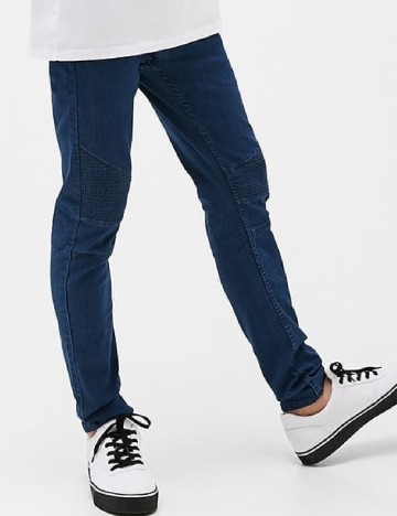 
						Blugi Bershka, albastru