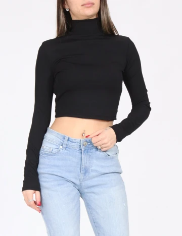 Top Bershka, negru