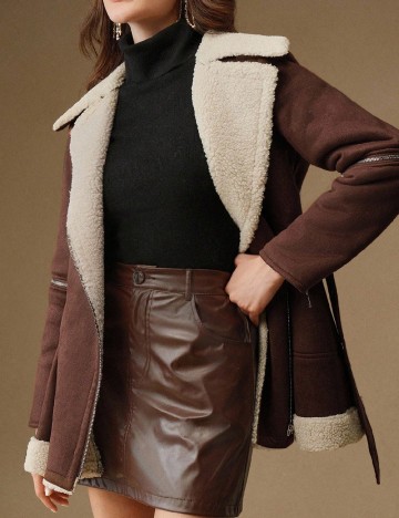 Palton Anewsta, maro