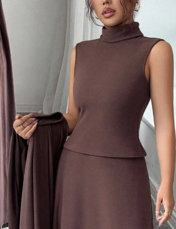 Compleu SHEIN, maro
