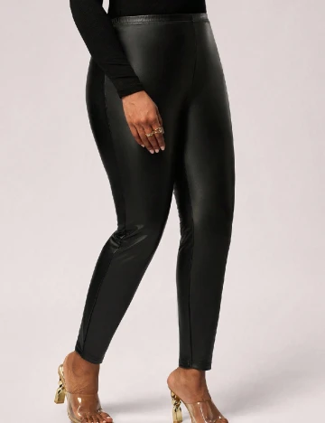 Lant pentru pantaloni SHEIN CURVE, negru