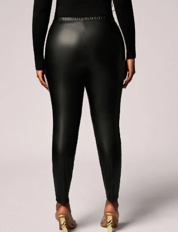Lant pentru pantaloni SHEIN CURVE, negru