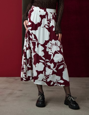 
						Fusta Sinsay, visiniu