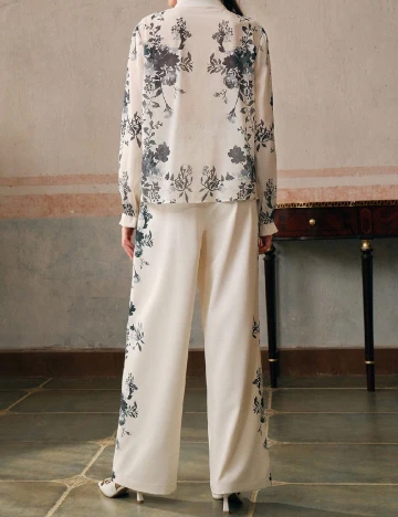 Compleu Anewsta, crem