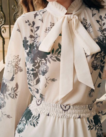 Compleu Anewsta, crem