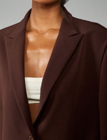 Sacou Missguided, maro