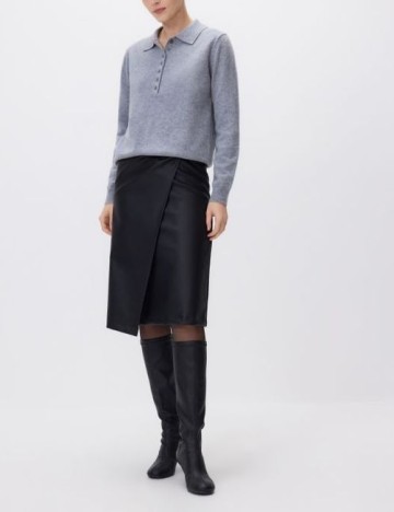 
						Fusta Reserved, negru