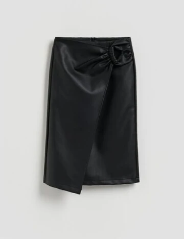 Fusta Reserved, negru