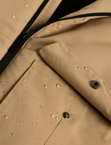 Geaca impermeabila Reserved, crem