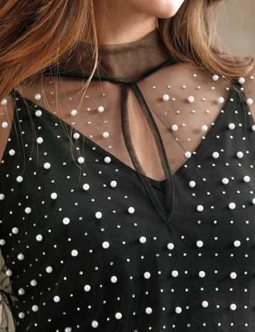 Compleu Anewsta, negru