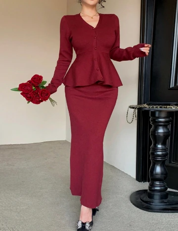 Compleu Dazy, visiniu