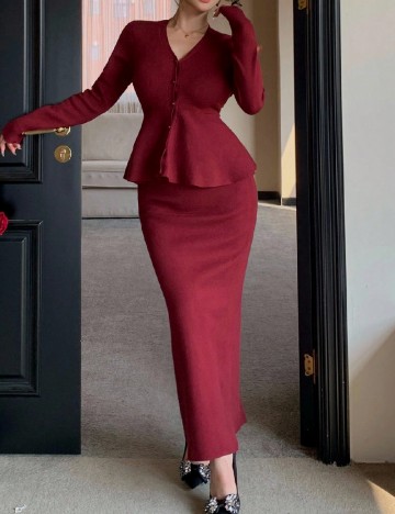 Compleu Dazy, visiniu