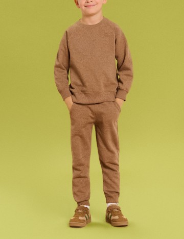 
						Compleu Sinsay, maro