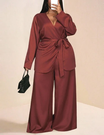 Compleu SHEIN CURVE, caramiziu