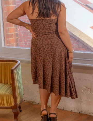 Rochie medie SHEIN CURVE, maro