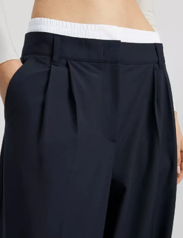 Pantaloni Bershka, bleumarin