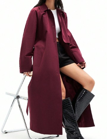 Trench Aveloria, visiniu