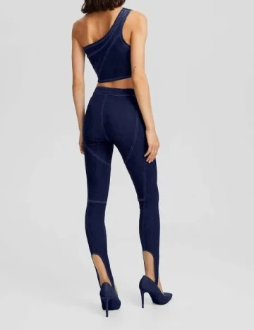 Pantaloni Bershka, bleumarin