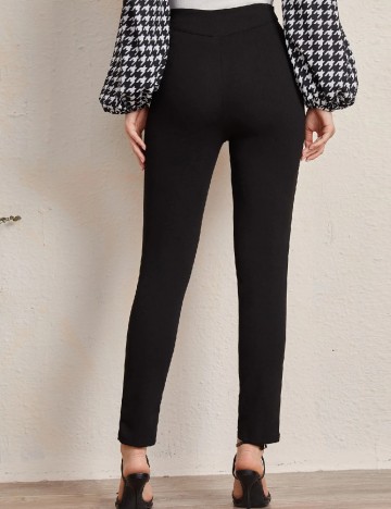 Pantaloni SHEIN, negru