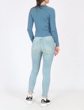 Blugi Bershka, albastru