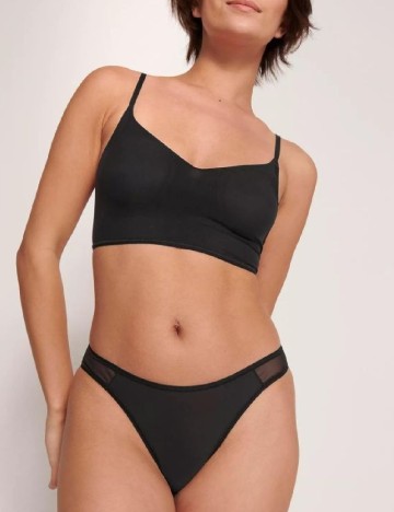 
						Bustiera Sloggi by Triumph, negru