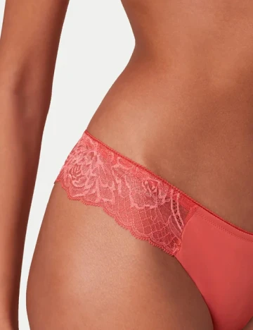 Chilot Florale by Triumph, corai