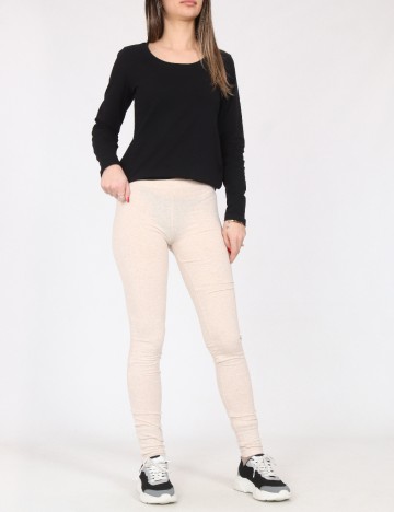 
						Colanti Bershka, bej