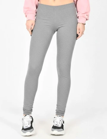 Colanti Bershka, gri