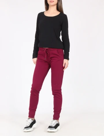 Pantaloni Bershka, visiniu