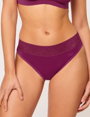 Chilot menstrual Triumph, mov